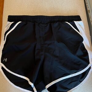 Under armour medium size workout shorts